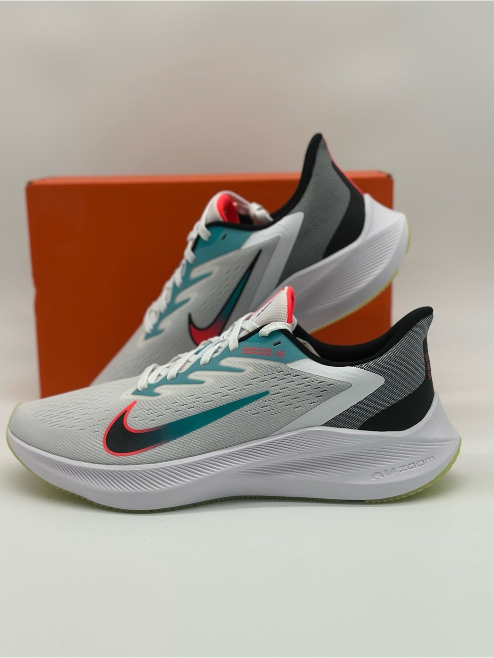 Nike Men's White Teal Black Running Sneakers with Pink Accents